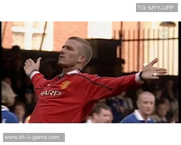 大卫贝克汉姆的传奇足球之路与天下足球的辉煌瞬间回顾